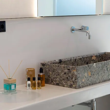 Andros Moments דירה *